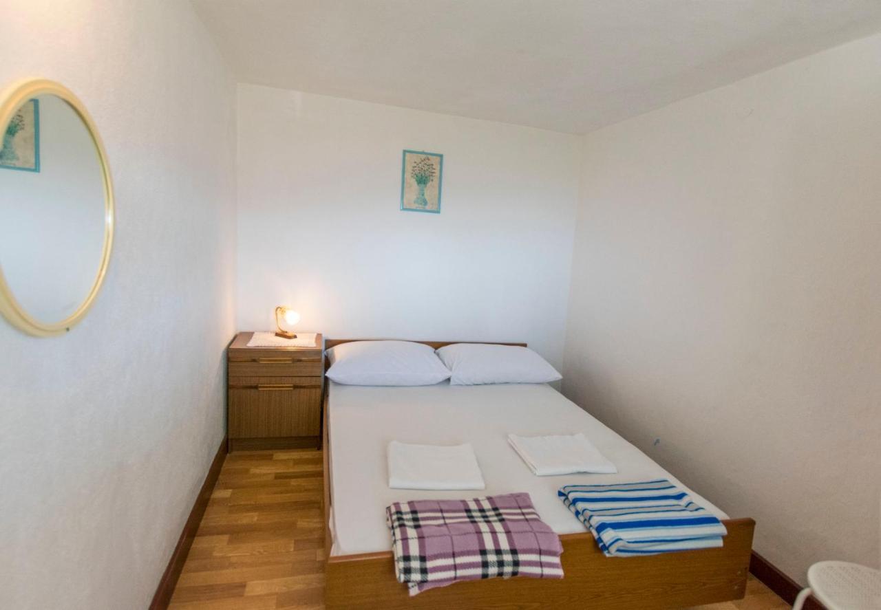Apartments And Room Milka-Jere Primošten Zewnętrze zdjęcie